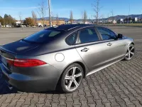 Usata Jaguar XF R-Sport 300 CV (220 kW) 2016 Grigio Berlina