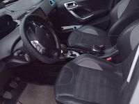 Begagnad Peugeot 2008 110 HK (80 kW) 2016 Vit SUV