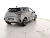 Usata Renault Clio V Techno 91 CV (66 kW) 2024 Grigio Berlina