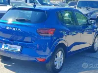 Usata Dacia Sandero Comfort 67 CV (49 kW) 2023 Blu Berlina