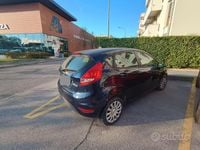 Second-hand Ford Fiesta 82 CP (60 kW) 2011 Albastru Hatchback