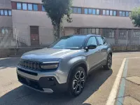 Nuova Jeep Avenger Summit 101 CV (74 kW) 2025 Grigio scuro metallizzato SUV