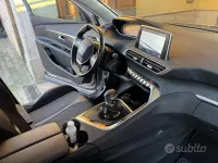 Usata Peugeot 3008 2019 Grigio SUV