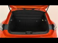 Usata Renault Clio Techno 100 CV (73 kW) 2025 Arancione Utilitaria