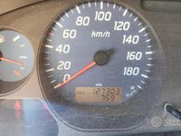 Usata Nissan Navara 133 CV (97 kW) 2011 Grigio Pick-up