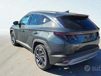 Nuova Hyundai Tucson 136 CV (100 kW) 2025 Verde metallizzato SUV