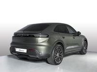 Nuova Porsche Macan 330 kW (449 CV) 2026 Verde aventurine metallizzato SUV