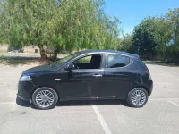 Usata Lancia Ypsilon Gold 69 CV (50 kW) 2012 Nero Utilitaria