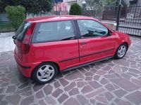 Usata Fiat Punto 133 CV (97 kW) 1994 Rosso Berlina