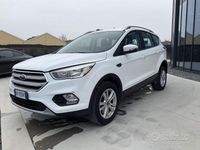Usata Ford Kuga S 120 CV (88 kW) 2017 Bianco SUV