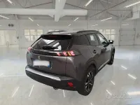 Usata Peugeot 2008 Allure 130 CV (95 kW) 2023 Grigio SUV