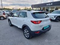 Usata Kia Stonic Style 84 CV (61 kW) 2022 Bianco SUV