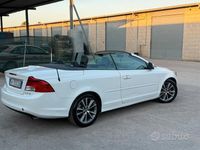 Usata Volvo C70 150 CV (110 kW) 2011 Bianco Cabrio