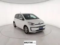 Usata VW e-up! 61 kW (83 CV) 2021 Bianco pastello Utilitaria