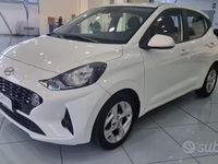 Usata Hyundai i10 67 CV (49 kW) 2023 Bianco Utilitaria