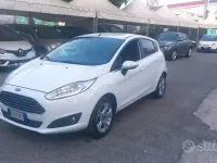 Usata Ford Fiesta Titanium 95 CV (69 kW) 2016 Bianco Utilitaria