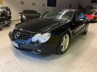 Usata Mercedes SL350 245 CV (180 kW) 2005 Nero Cabrio