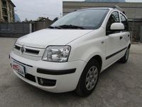 Usata Fiat Panda Active 69 CV (50 kW) 2011 Bianco Utilitaria