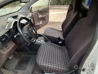 Usata Toyota iQ 68 CV (50 kW) 2010 Bianco Utilitaria
