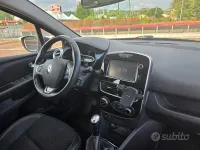 Usata Renault Clio 75 CV (55 kW) 2018 Rosso Station wagon