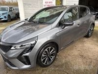 Usata Renault Clio V Techno 91 CV (66 kW) 2025 Grigio Berlina