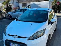 Begagnad Ford Fiesta Trend 96 HK (70 kW) 2009 Vit Halvkombi