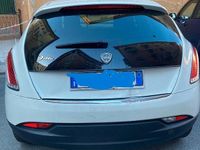 Usata Lancia Delta 120 CV (88 kW) 2012 Bianco Utilitaria