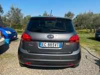Usata Kia Venga 90 CV (66 kW) 2010 Grigio Utilitaria