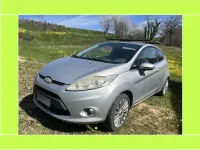 Usata Ford Fiesta Titanium 68 CV (50 kW) 2009 Argento Utilitaria
