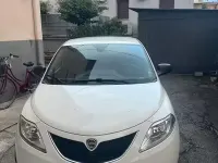 Usata Lancia Ypsilon Silver 69 CV (50 kW) 2017 Bianco Utilitaria