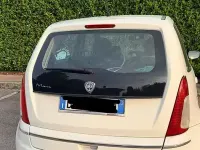 Usata Lancia Musa 95 CV (69 kW) 2009 Bianco Monovolume