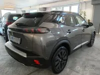 Usata Peugeot 2008 GT 155 CV (114 kW) 2020 Grigio SUV