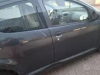 Usata Peugeot 107 68 CV (50 kW) 2010 Grigio Utilitaria