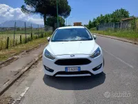 Usata Ford Focus ST-Line 120 CV (88 kW) 2017 Bianco Berlina