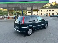 Usata Ford Fusion 101 CV (74 kW) 2009 Utilitaria