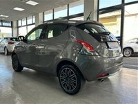 usata Lancia Ypsilon 1.0 FireFly 5 porte S&S Hybrid Silver usato