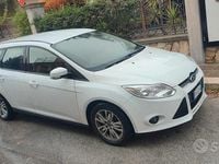 Begagnad Ford Focus 116 HK (85 kW) 2012 Vit Kombi
