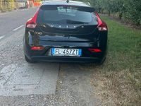 Usata Volvo V40 120 CV (88 kW) 2017 Nero Berlina