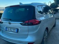 Usata Opel Zafira 2017 Grigio Monovolume
