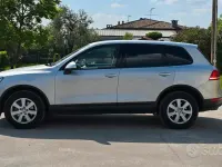 Usata VW Touareg Executive 245 CV (180 kW) 2011 Grigio SUV