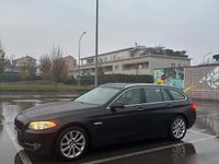 Usata BMW 520 Sport Line 184 CV (135 kW) 2012 Nero Station wagon