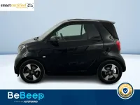 Usata Smart ForTwo Electric Drive Passion 59 kW (81 CV) 2023 Bianco pastello Cabrio