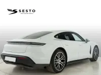 Usata Porsche Taycan 239 kW (326 CV) 2022 Bianco Berlina