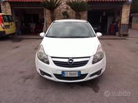 Usata Opel Corsa Enjoy 90 CV (66 kW) 2010 Bianco Utilitaria