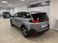 Usata Peugeot 5008 Allure 131 CV (96 kW) 2023 Grigio SUV
