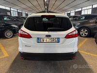 Usata Ford Focus Titanium 120 CV (88 kW) 2014 Bianco Station wagon