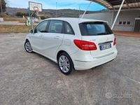 Usata Mercedes B180 Executive 122 CV (89 kW) 2012 Bianco Monovolume