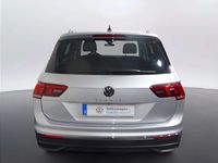 Usata VW Tiguan Life 131 CV (96 kW) 2023 Reflex silver metallizzato SUV