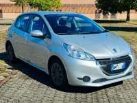 Usata Peugeot 208 Access 68 CV (50 kW) 2015 Grigio Utilitaria