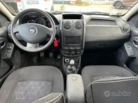 Usata Dacia Duster Lauréate 110 CV (80 kW) 2014 Bianco SUV